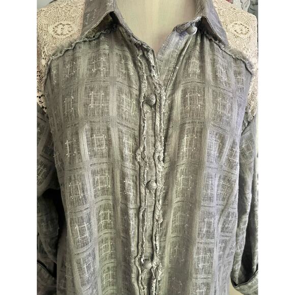 Ryu Oversized Boho Lagenlook Flowy Crochet Hi Lo Button Down Shirt Size Small - Picture 2 of 11